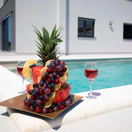 Villa Vilatwins Póla